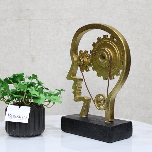 1 pc Man with Gear in The Head Statue, Home Decor Showpiece Room Enhancement Decorative Showpiece - gold 18x8x26 CM