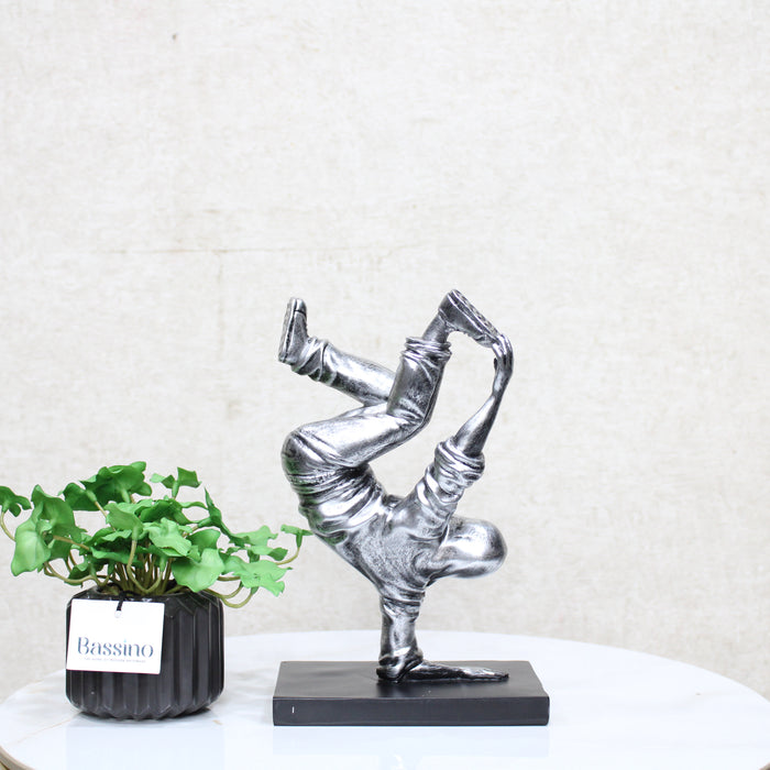 Decoration Figure Statue, Resin Street Dance Boy Action Statue Sculpture, Street Dance Competition Price BSP-8298-2 L15 W10 H24 CM