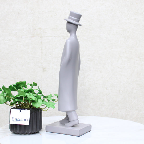Simple Model Gentleman Statue Handcrafted Art Sculpture Figurine Accent Décoration (BSP-8177)  L8 W11 H35 CM