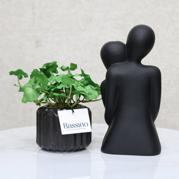 Couple Statues Home Decor Modern Style Figurine Decorative Aesthetic Sculpture Room Decor Ornaments for Living Room, Bedroom, Office Desktop, Cabinets BSP-8281  L10 W7 H20