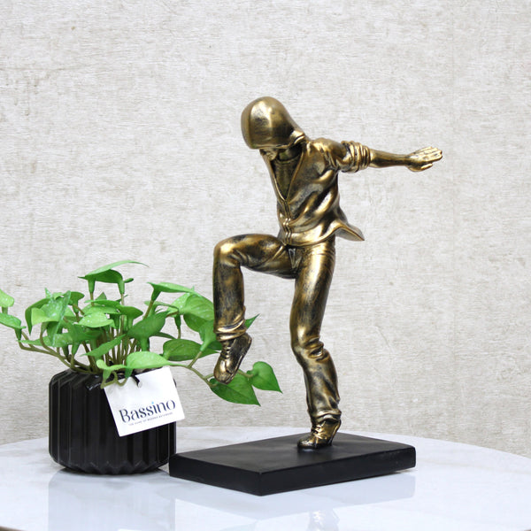 Decoration Figure Statue, Resin Street Dance Boy Action Statue Sculpture, Street Dance Competition Price BSP-8297 L15 W10 H27 CM