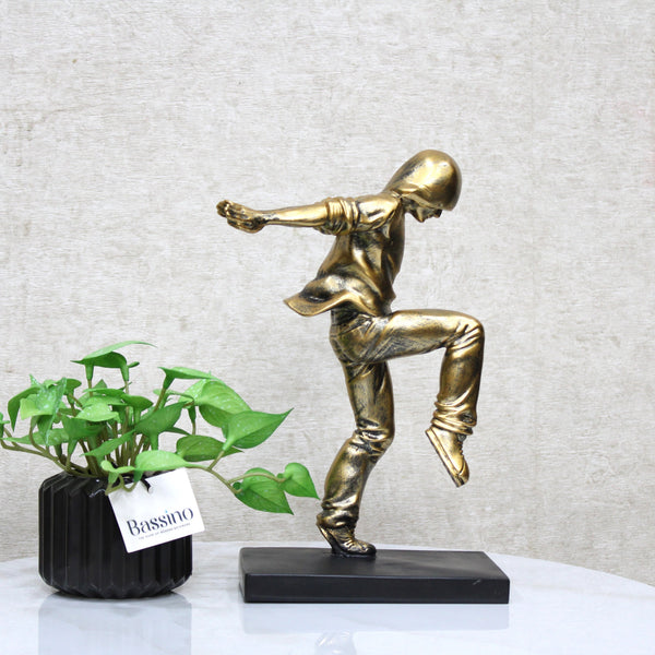 Decoration Figure Statue, Resin Street Dance Boy Action Statue Sculpture, Street Dance Competition Price BSP-8297 L15 W10 H27 CM