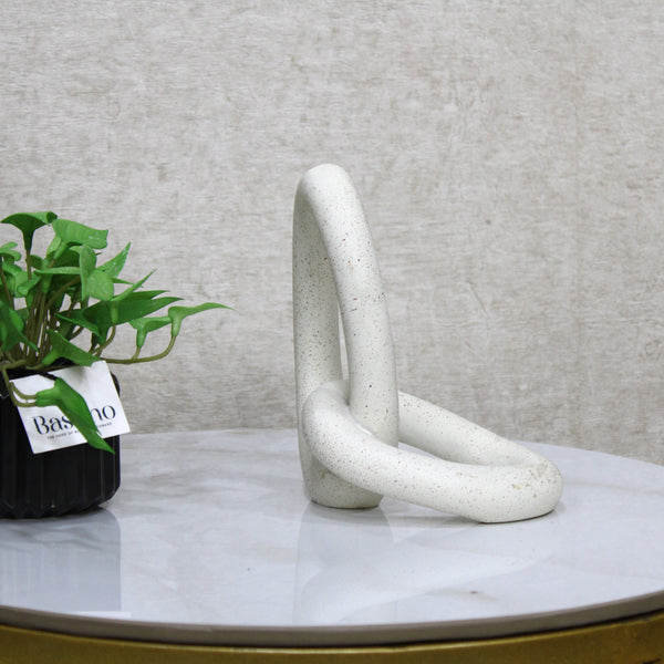 Abstract Linked Ring Sculpture – Modern Home Ornament 7 Inch (BSP-8038)