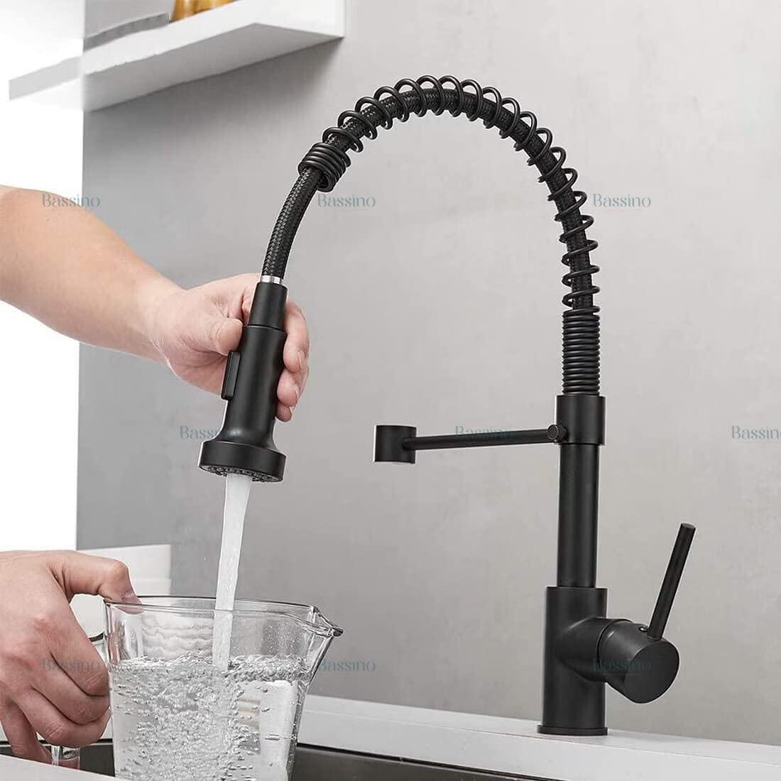 BASSINO Kitchen Faucet Brass Single Lever Kitchen Sink Tap Faucet Mixer Tap Pullout Sprayer with Multi-Function Spray Head Technology Sink Faucet 360° Rotatable Kitchen Water Tap (Black) BTT-2100